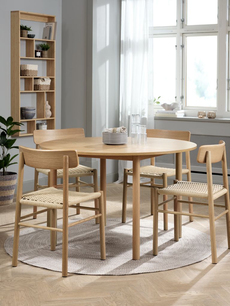 ALSTED Ø120 Tisch Eiche natur + 4 ISLEV Stühle ohne Armlehn
