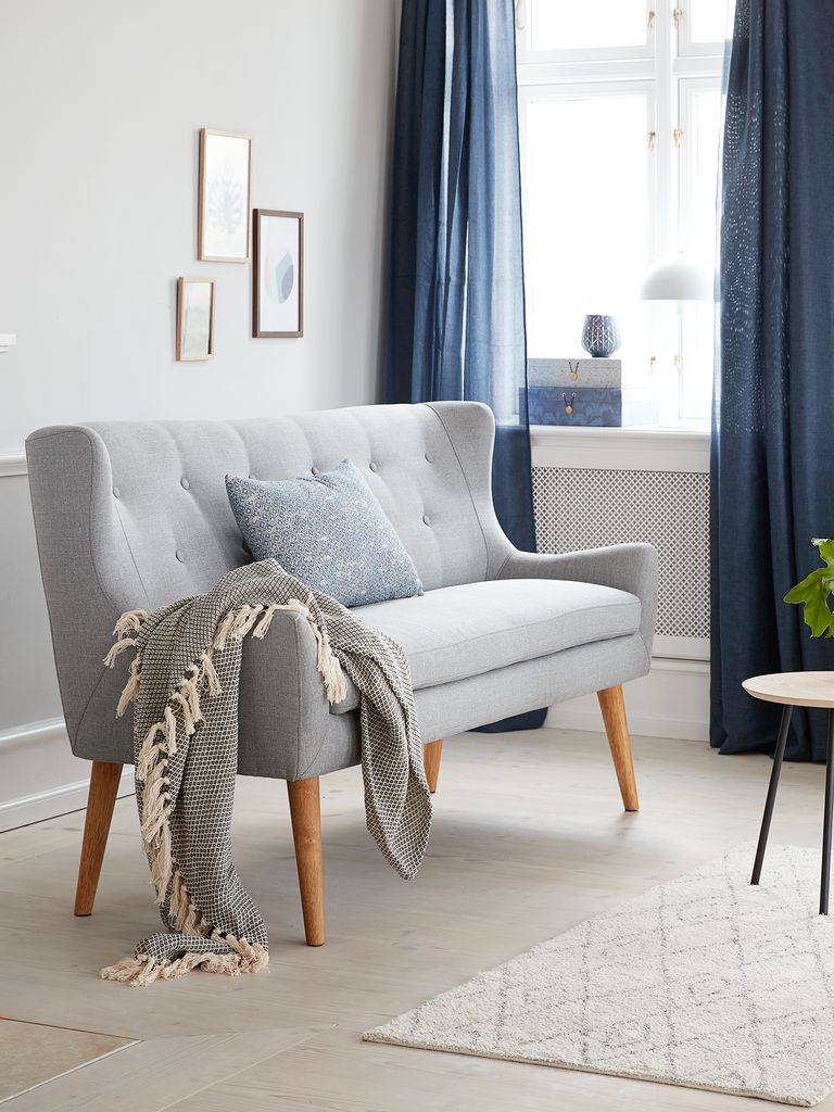 Sofa SVELVIK 2-Sitzer hellgrau Stoff/natur