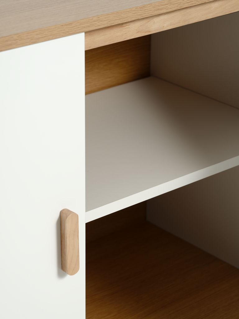 Sideboard GAMTOFTE 3 Türen warme Eichenfarbe/weiß