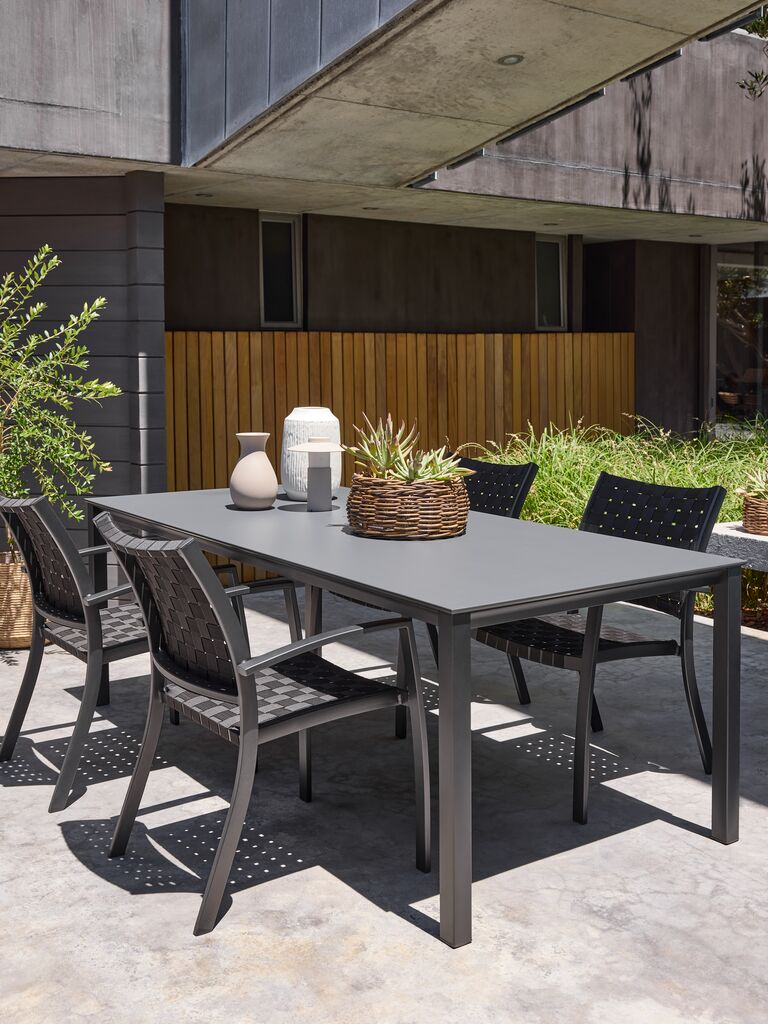 LANGET L207 Tisch + 4 GLOMFJORD Stühle schwarz