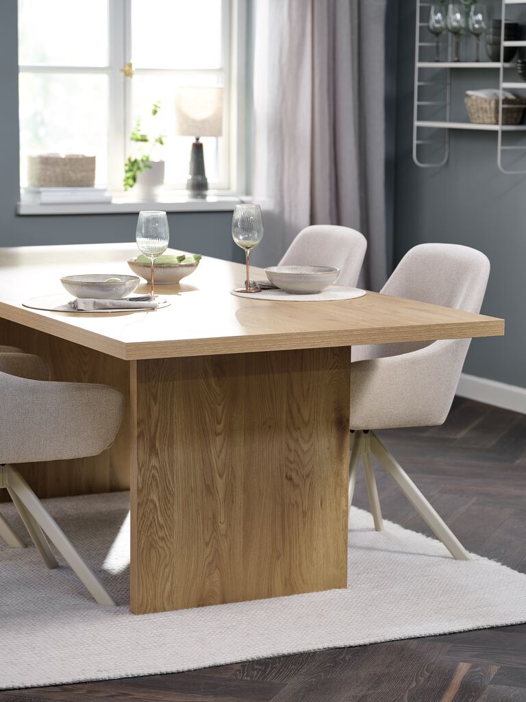 Esstisch MUNKEBY 100x220 Eiche warm